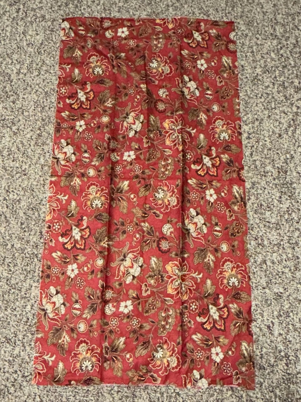 Panel of fabric vintage floral motif 42"x22"